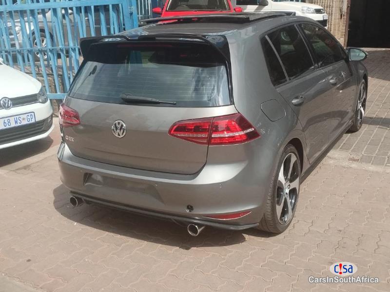 Volkswagen Golf 2.0 GTI Automatic 2015 - image 2