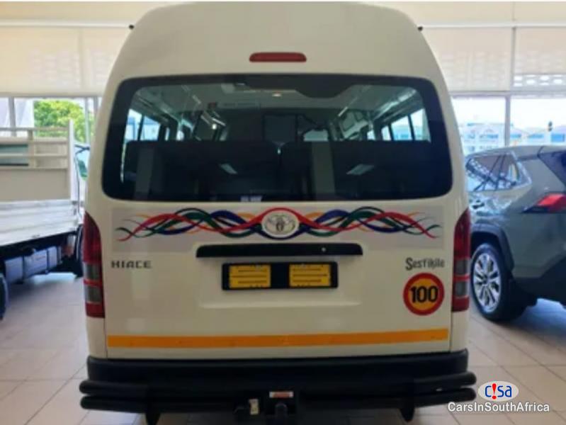 Toyota HiAce 2.5 D4D Sesifikire Manual 2021