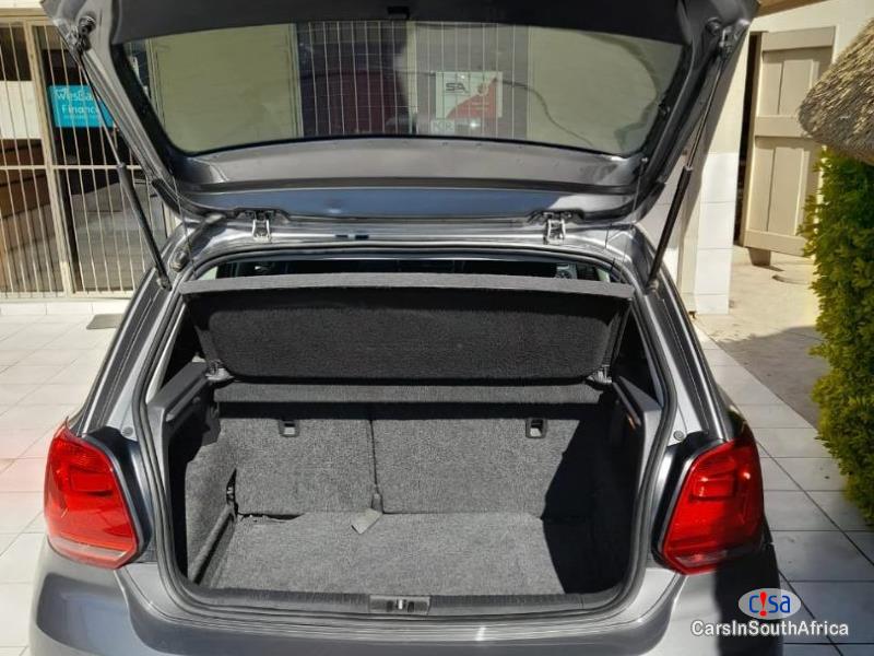 Volkswagen Polo Hatch 1.2 TSI Manual 2015 - image 5