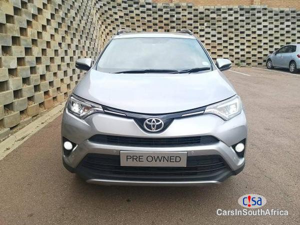 Toyota RAV-4 Automatic 2015 - image 2