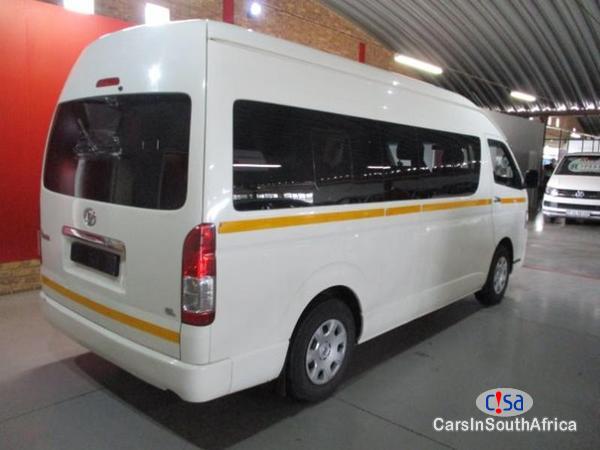 Toyota Quantum Manual 2015 - image 3