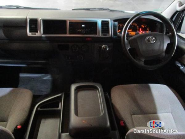 Toyota Quantum Manual 2015 - image 6