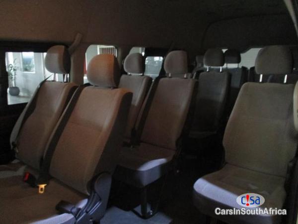 Toyota Quantum Manual 2015 - image 7