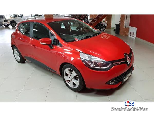 Pictures of Renault Clio Manual 2015