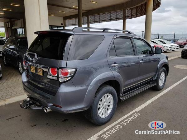 Toyota Fortuner Automatic 2012 - image 4