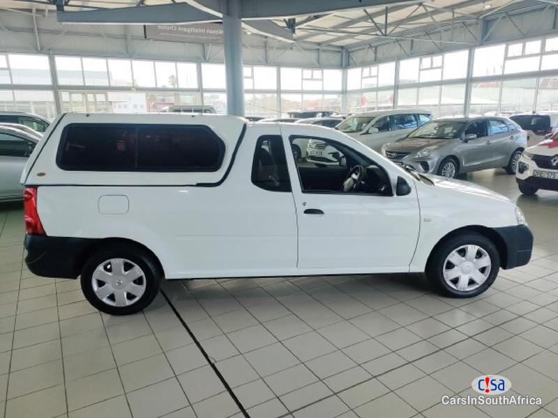 Nissan NP200 1.6 A/C Safety Park Manual 2019 - image 3