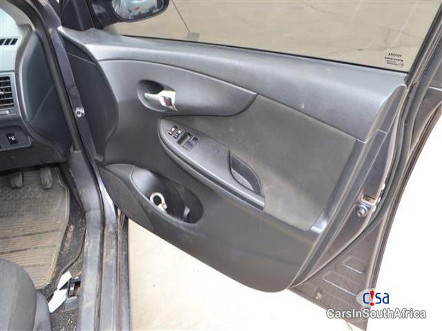 Toyota Corolla Manual 2012 - image 6