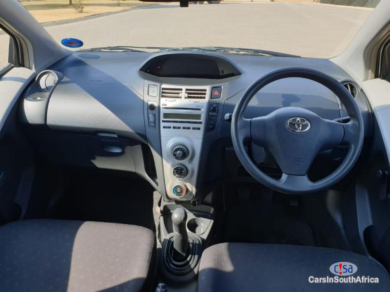 Toyota Yaris 1.4 Manual 2014 - image 3