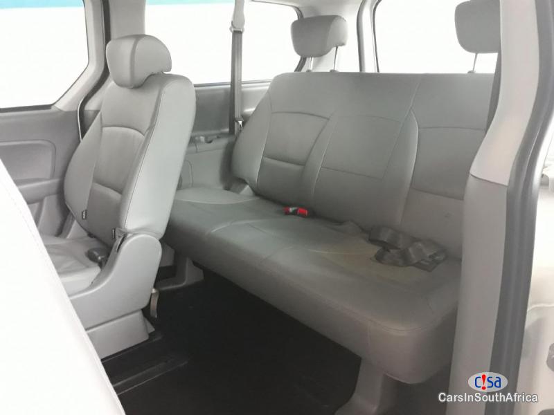Hyundai H-1 2.7 Manual 2016 - image 9