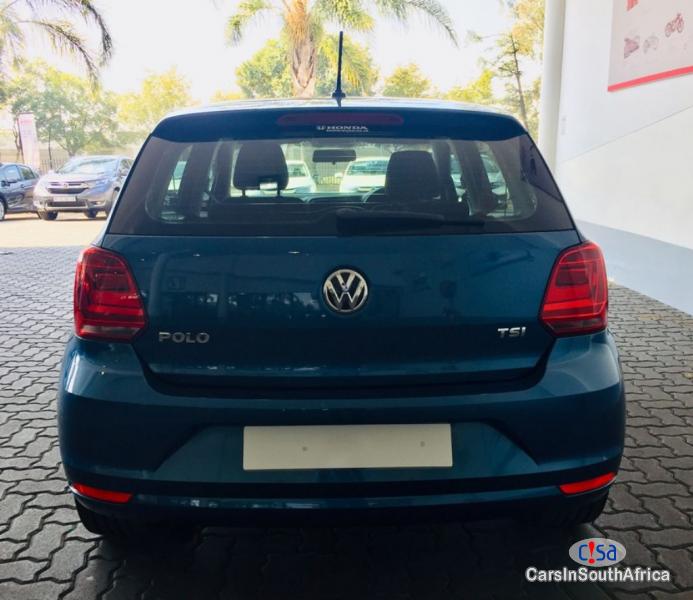 Volkswagen Polo Manual 2016 - image 5