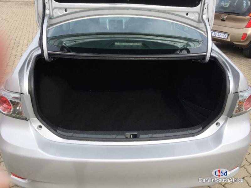Toyota Corolla 1.6 Manual 2016 - image 6