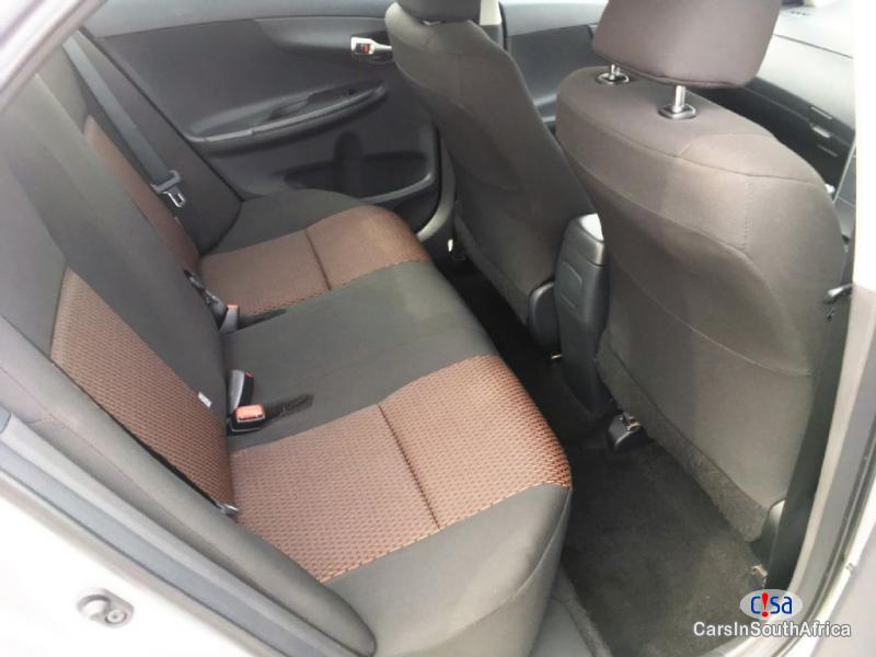 Toyota Corolla 1.6 Manual 2016 - image 8