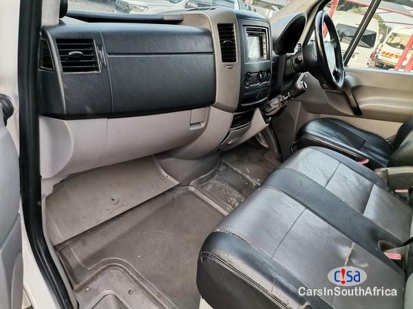 Volkswagen Crafter 2.0 22 Seater Manual 2012 - image 4