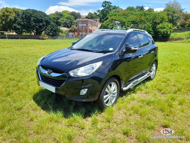 Pictures of Hyundai ix35 2.0 Executive Automatic 2012