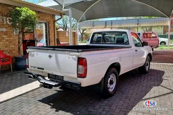 Nissan NP300 2.0 / Whatsapp Call 068 346 6875 Manual 2015