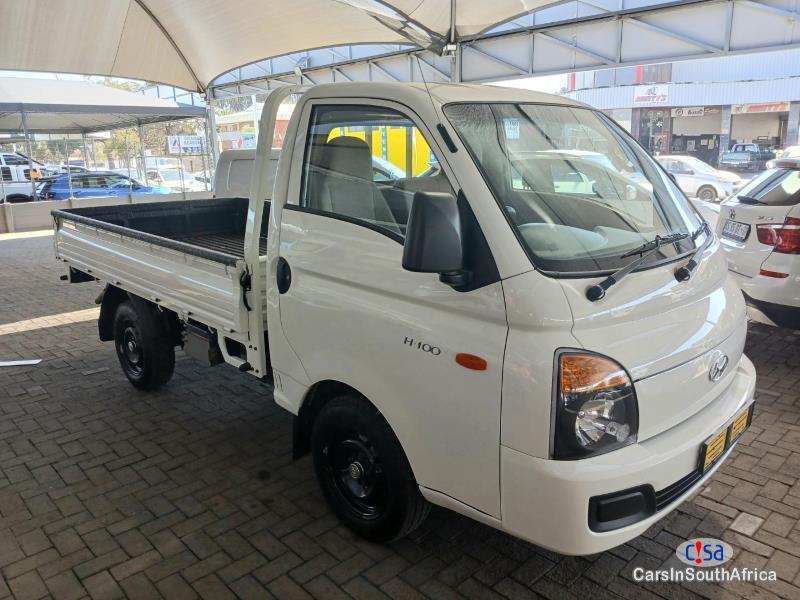 Hyundai H100 2.6D Deck Manual 2019