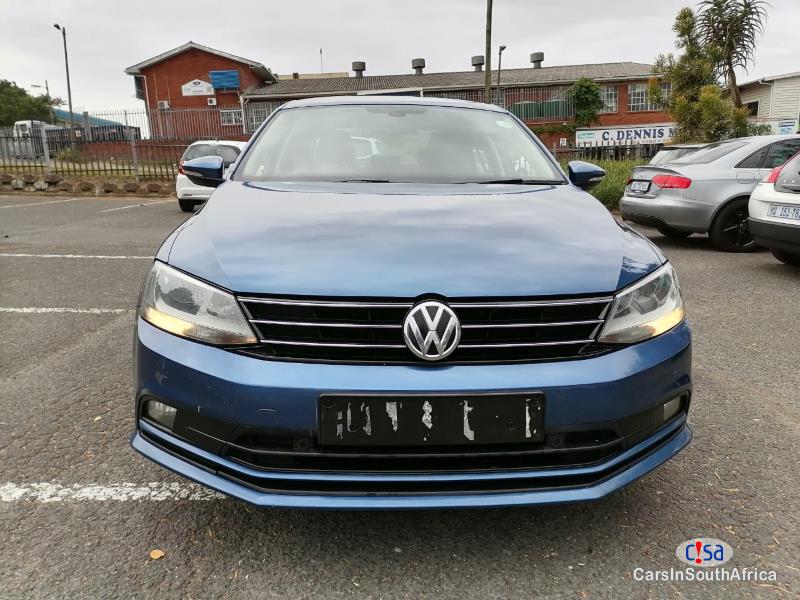 Pictures of Volkswagen Jetta 1.6 Turbo Automatic 2015