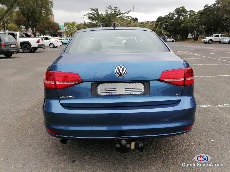 Volkswagen Jetta 1.6 Turbo Automatic 2015 - image 6