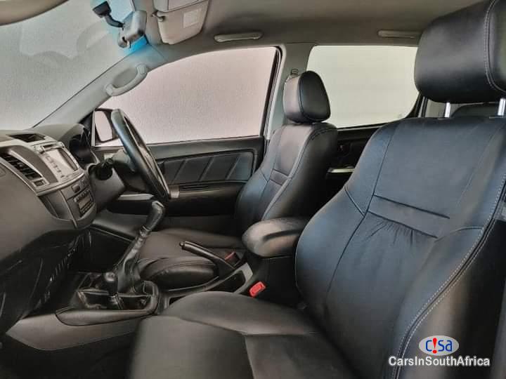 Toyota Hilux 3.0D-4D Manual 2015 - image 14
