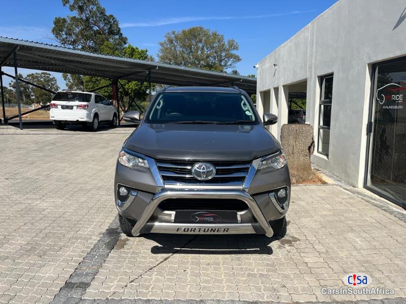 Toyota Fortuner Suv Manual 2016 - image 2