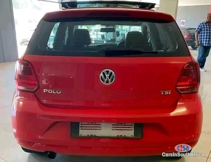 Volkswagen Polo 2017 Volkswagen Polo 1.2 TSI MANUAL 0698183175 Manual 2017 - image 2