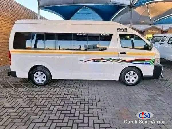 Toyota Quantum 2022 Toyota Hiace 2.5 D-4D 16 Seater Contact Or Whatsapp 0665141346 Manual 2022 - image 3