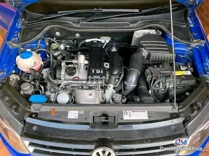 Volkswagen Polo Manual 2017 - image 7