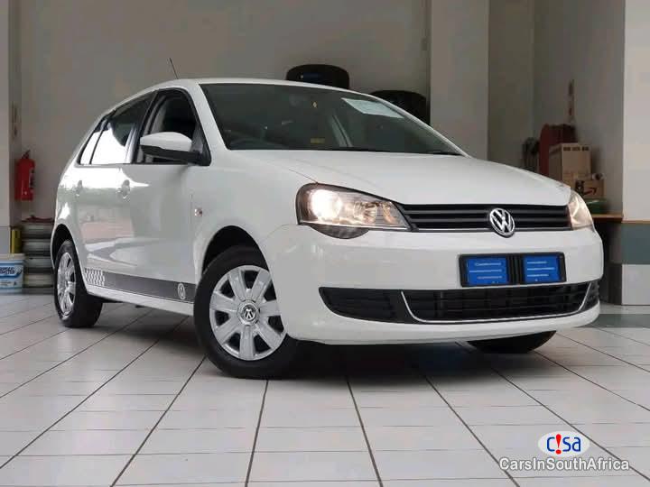 Volkswagen Polo Manual 2017 - image 3