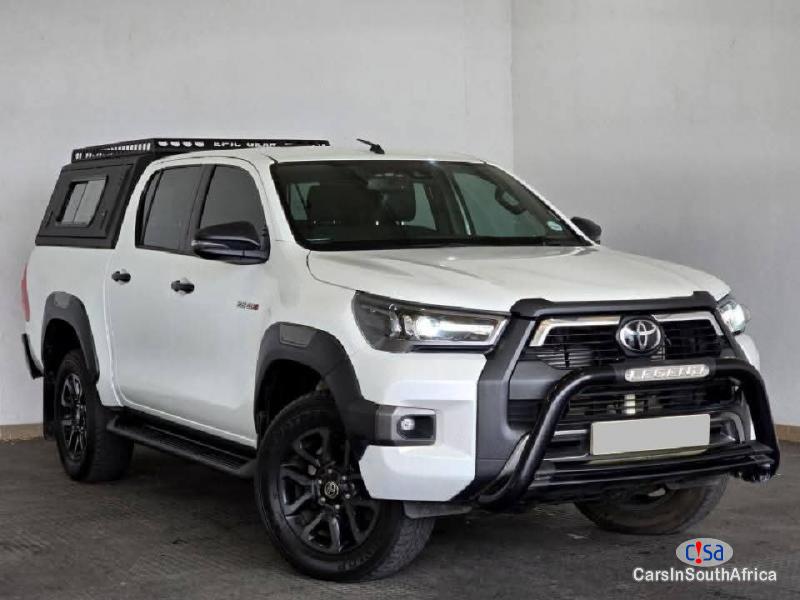 Toyota Hilux Double Cab 4x4 Legend Manual 2022 - image 2