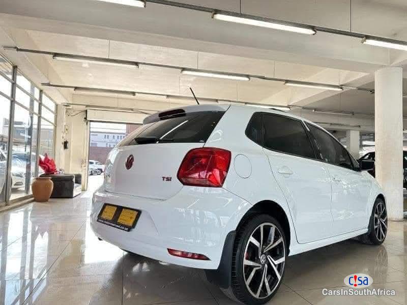 Volkswagen Polo Manual 2017 - image 3