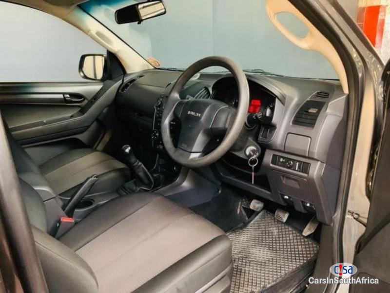 Isuzu KB250 3.0 Manual 2014 - image 4