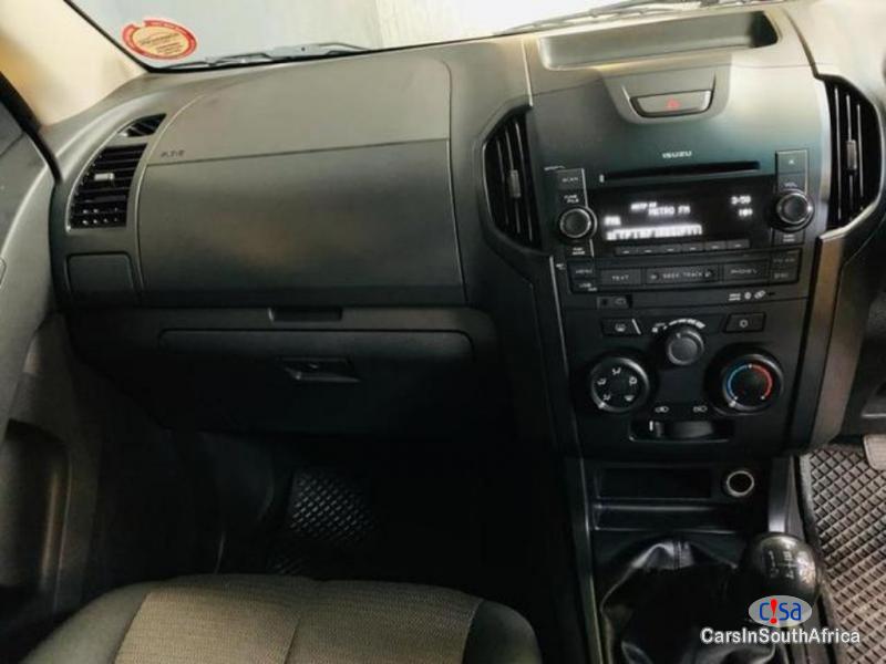 Isuzu KB250 3.0 Manual 2014 - image 5