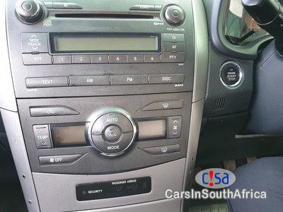 Toyota Corolla 1.8 Manual 2010 - image 8