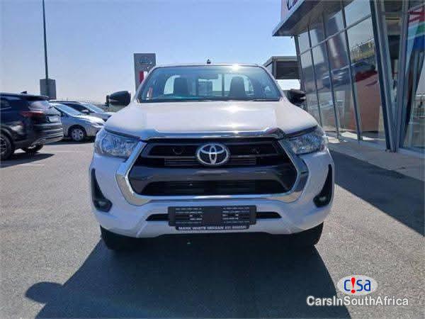 Toyota Hilux 2.4GD Manual 2022 - image 3