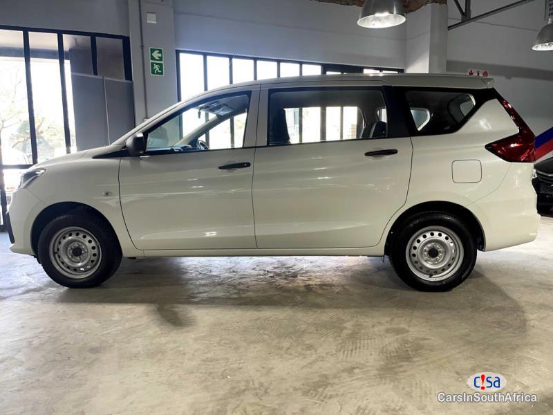 Suzuki 1.5 Manual 2020 - image 2