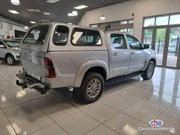Toyota Hilux 3.0D Manual 2015 - image 3