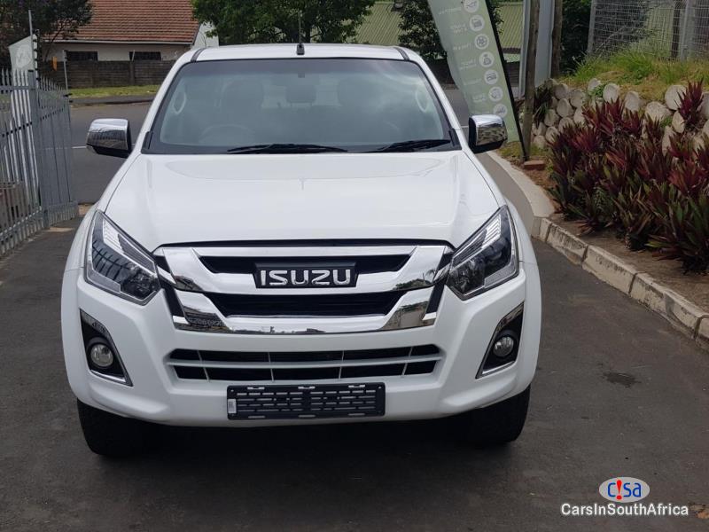 Pictures of Isuzu Trooper 3.0 Automatic 2018