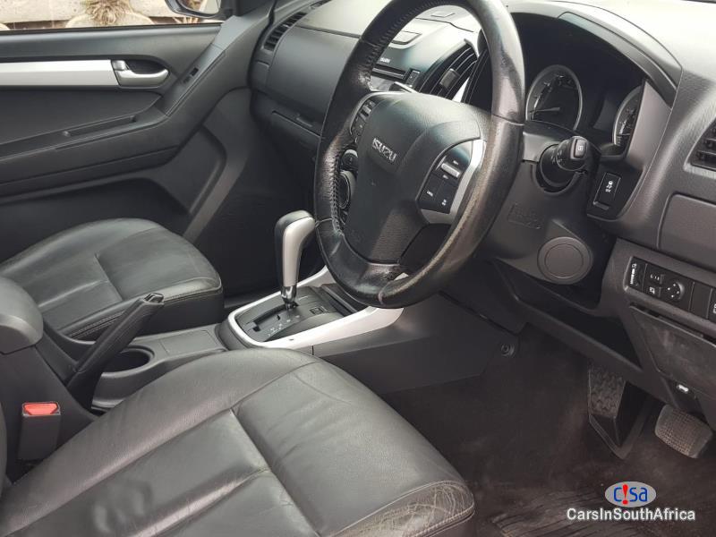 Picture of Isuzu Trooper 3.0 Automatic 2018 in South Africa