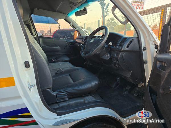Toyota Quantum 2.7 Sesfikile 16-Seat Manual 2020 in Mpumalanga