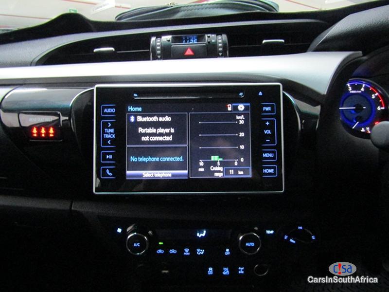 Toyota Hilux Manual 2018 - image 10