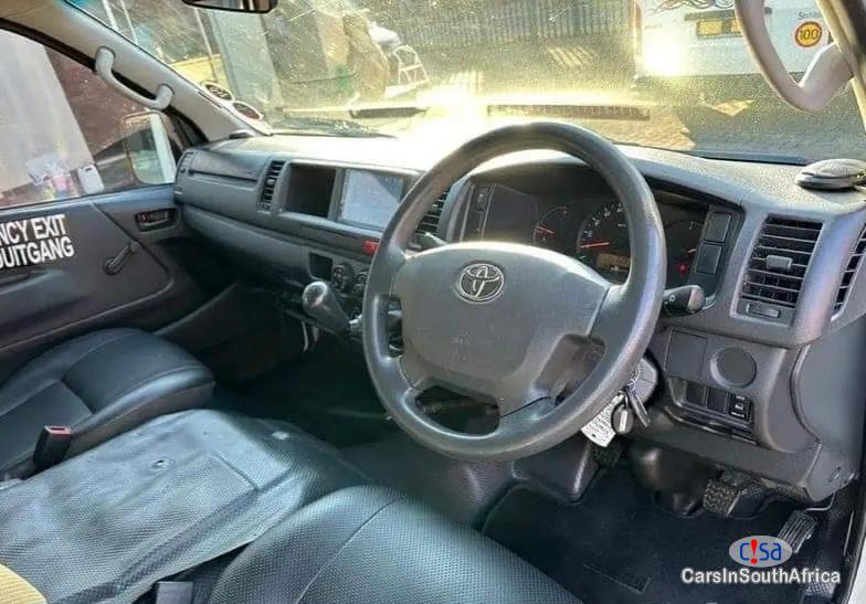 Toyota Quantum 2.5 / Whatsapp Call 068 346 6875 Sesfikile Manual 2021 in Limpopo