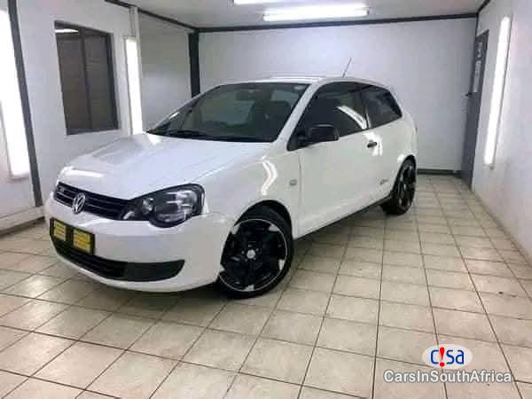 Volkswagen Polo 1.6 Manual 2013 - image 2
