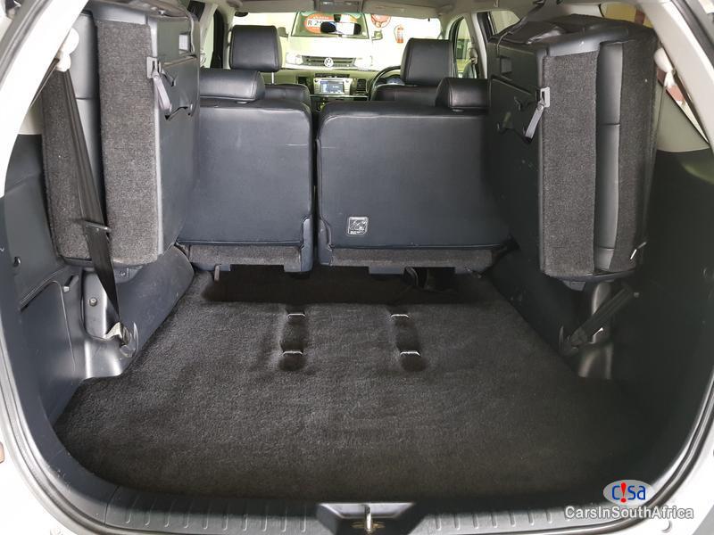 Toyota Fortuner 3.0d-4d Automatic 2014 - image 9