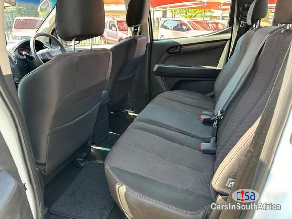 Isuzu D-Max 250 HO Hi-Rider Double-Cab Manual 2021 - image 3