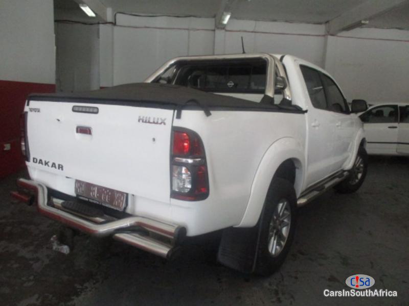 Pictures of Toyota Hilux 2.5 Manual 2008