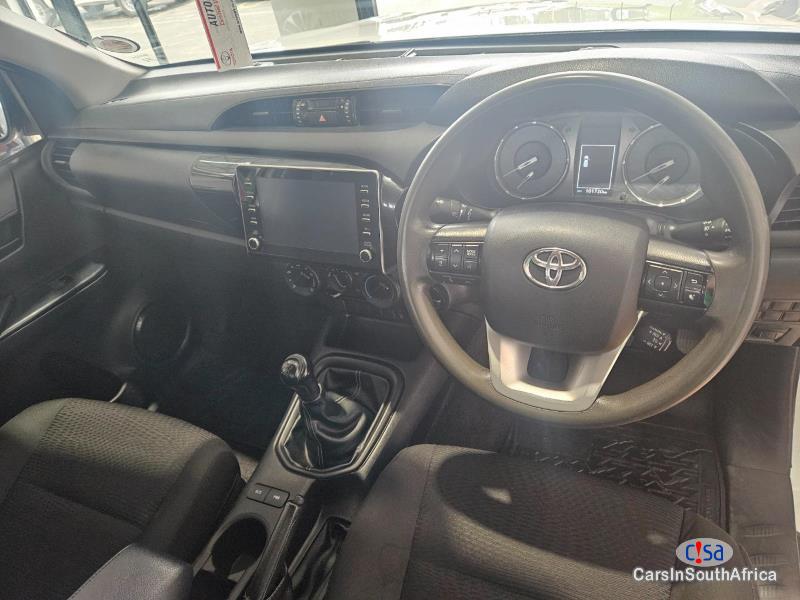 Toyota Hilux Automatic 2022 - image 4