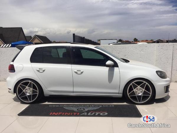 Volkswagen Golf Automatic 2010 - image 2