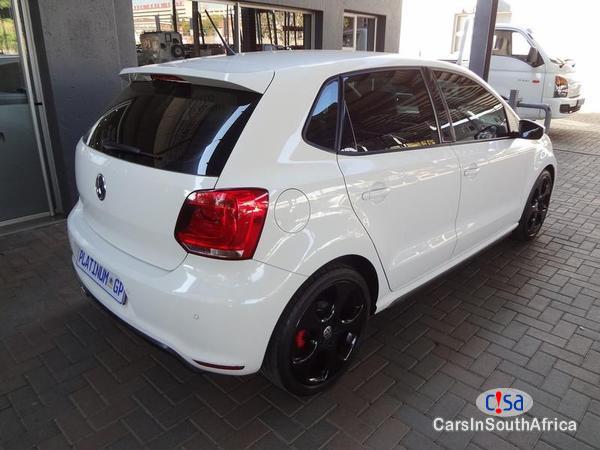 Volkswagen Polo Automatic 2011 - image 4