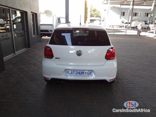 Volkswagen Polo Automatic 2011 - image 5