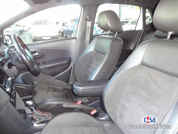 Volkswagen Polo Automatic 2011 - image 8